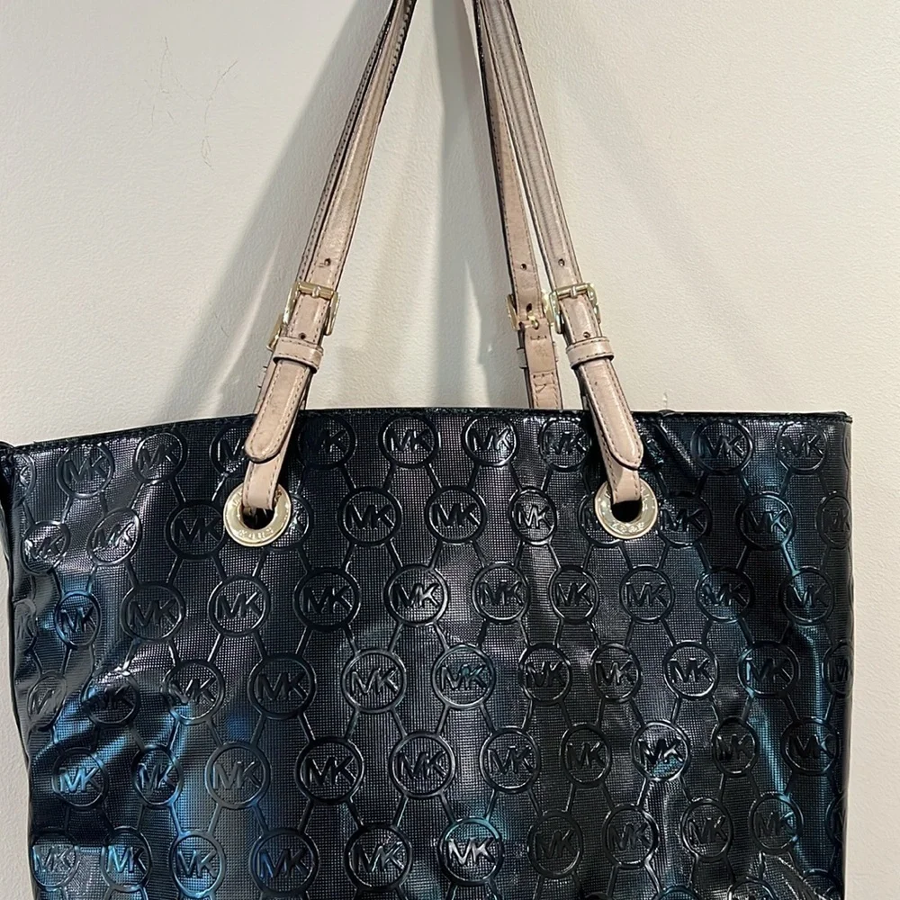 🔥Michael Kors Black Patent  Tote Bag🔥